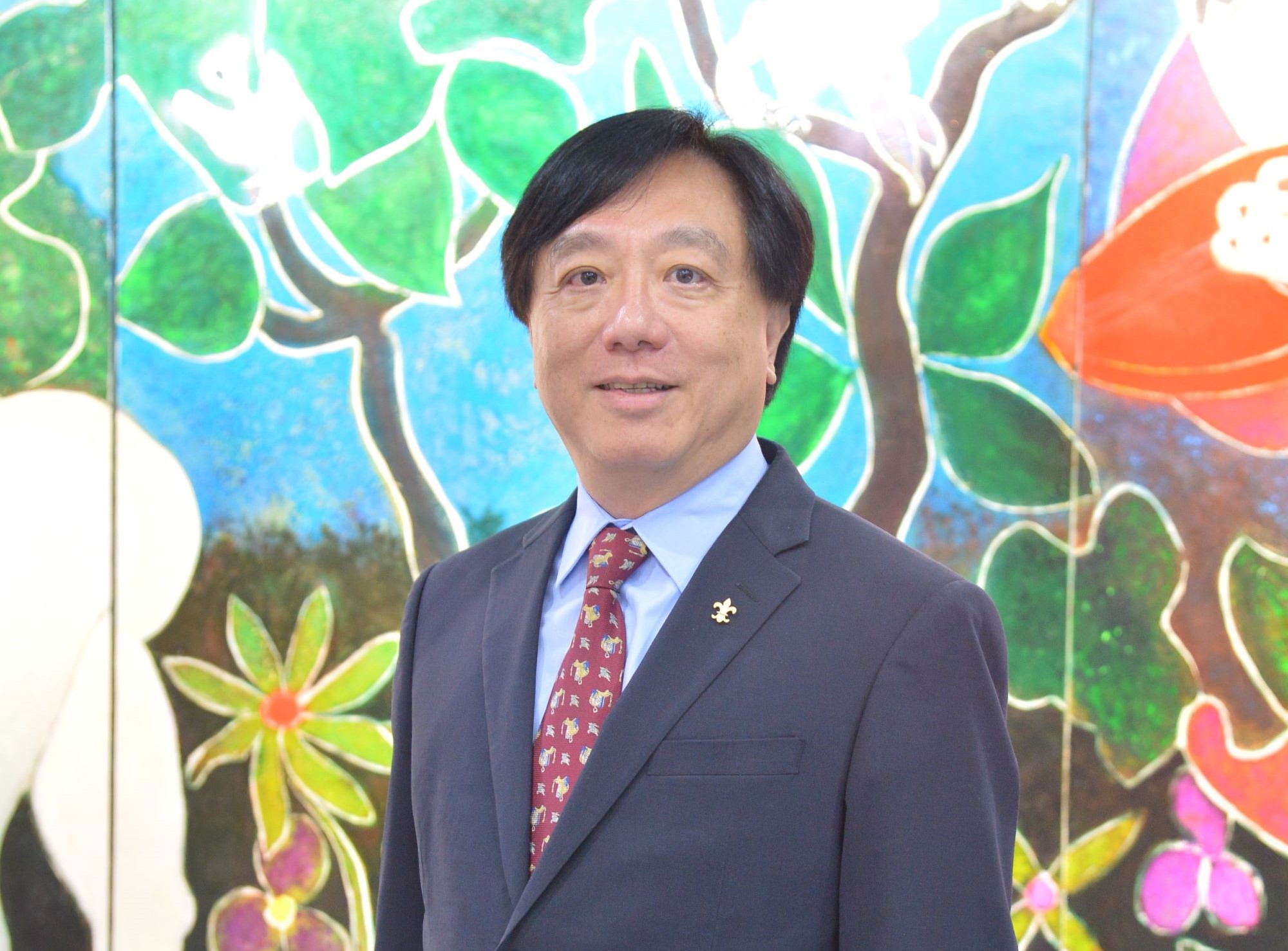 奉自身於公司 浸心靈於藝術